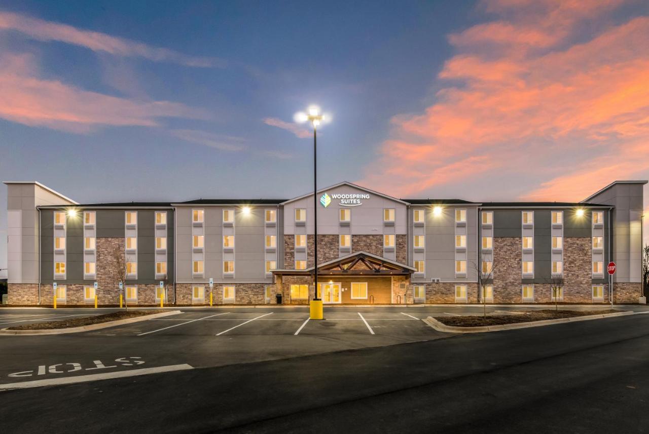 Woodspring Suites Charlotte - University Research Park Екстер'єр фото